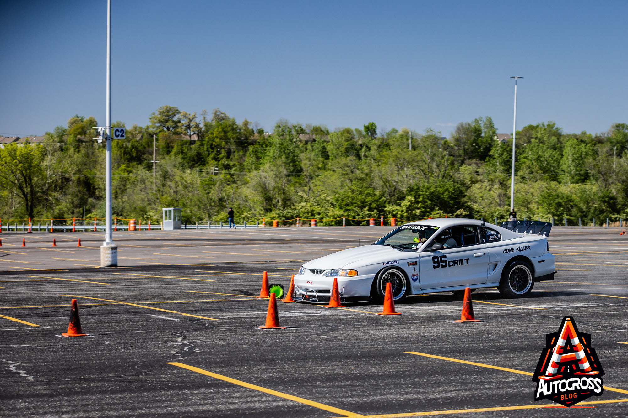 White Mustang paying for the attempted drift