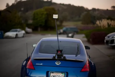 Mounting a video camera behind your car